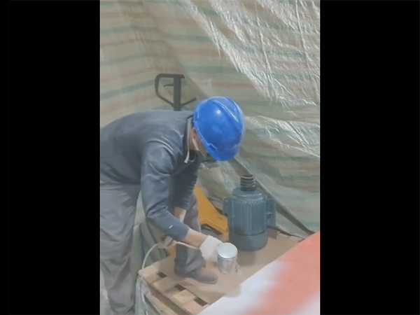 机械设备翻新现场展示